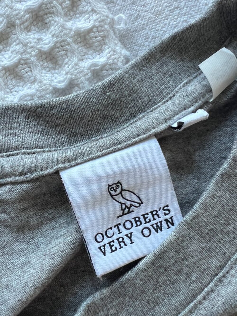 NWOT Octobers Very Own (OVO) OG Logo Kids T-Shirt - Picture 4 of 6